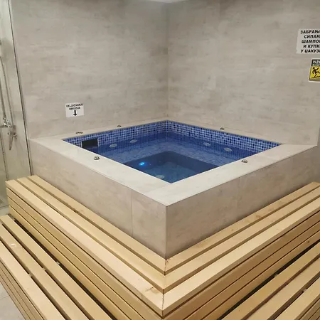 Pakito West Apartmán *